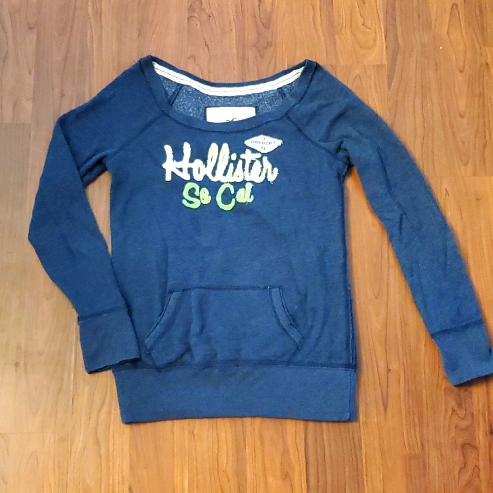 Hollister crew neck sweatshirt